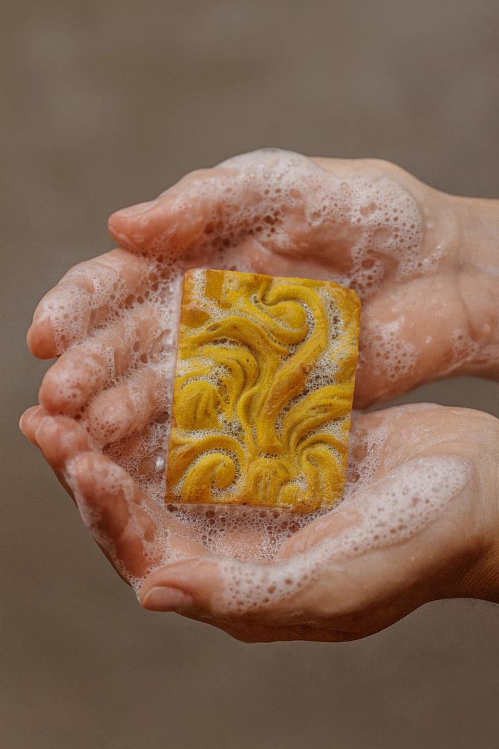 Savon curcuma-carotte -nigelle